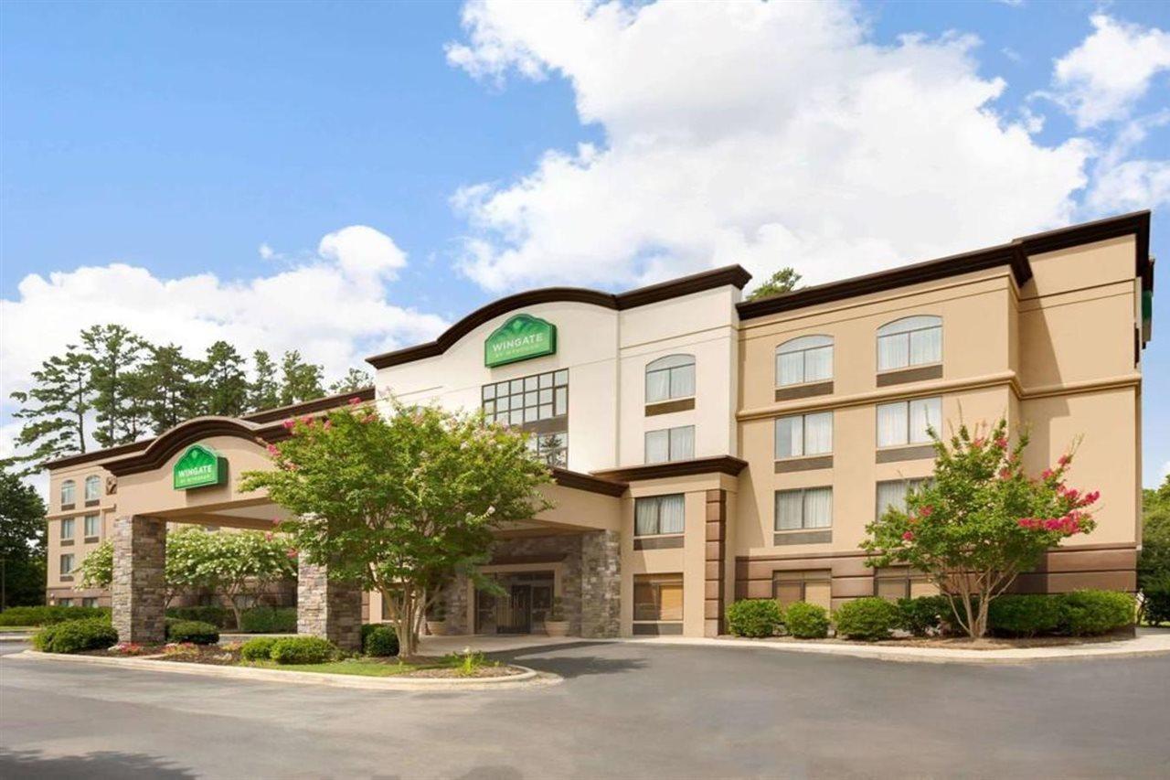 Wingate By Wyndham Raleigh Durham / Airport Hotel Exterior photo