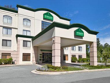 Wingate By Wyndham Raleigh Durham / Airport Hotel Exterior photo